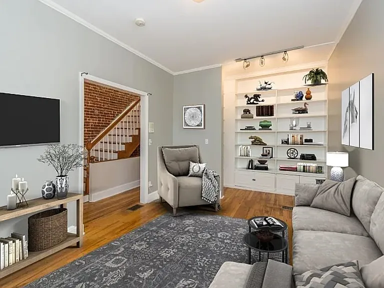 47 Webster Ave — Photo 2