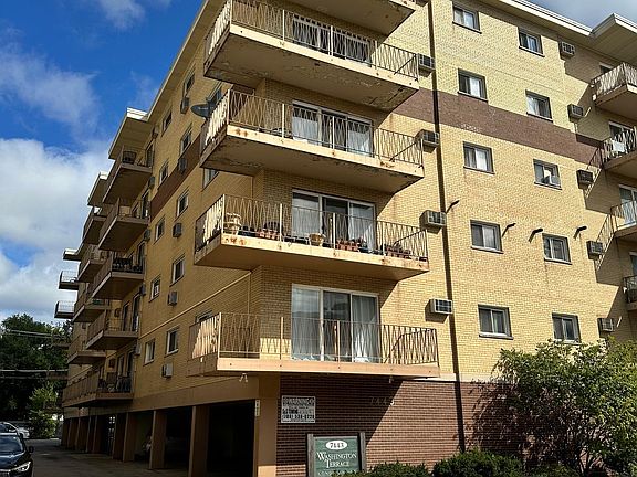 2nd image of 7443 Washington St Floor 6