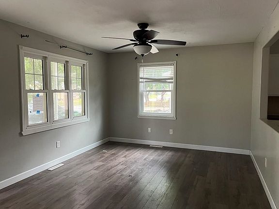 3rd image of 580 Turkle Ave