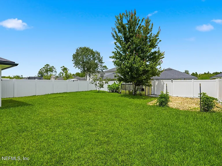9847 Sailor Dr — Photo 28