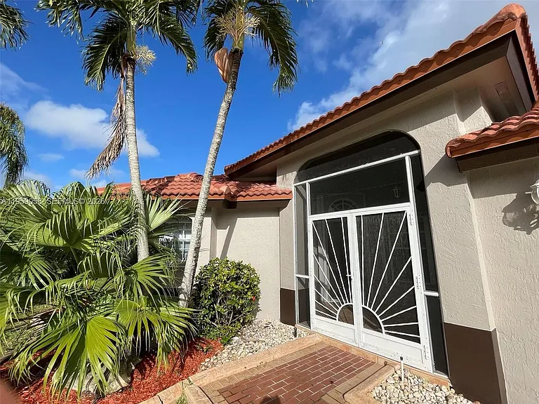 2710 Augusta Dr #25 — Photo 8
