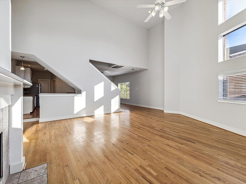 1st image of 9710 Riddlewood Ln