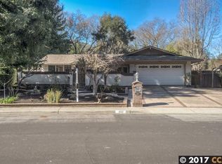 693 Las Barrancas Dr, Danville, CA 94526