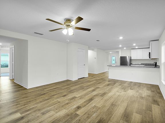 The open entertainment space of the Estero