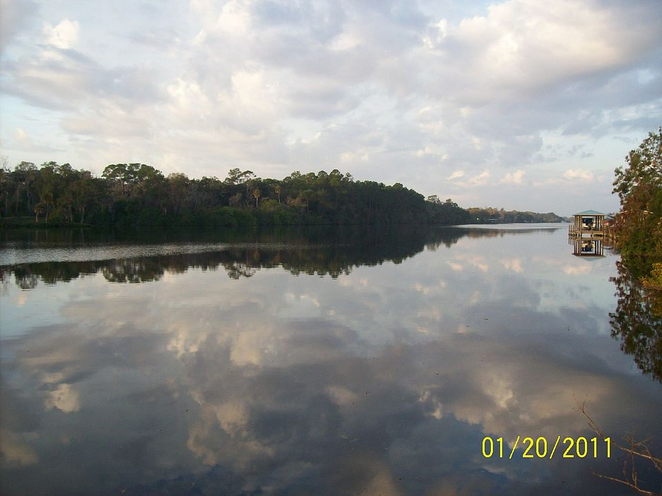 2nd image of 3077 Shell Ln