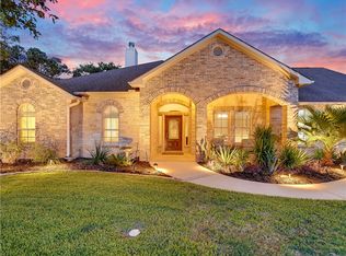 137 Valley View Dr, Bastrop, TX 78602
