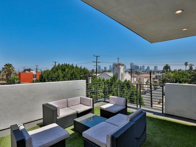 1208 W 25th St, Los Angeles, CA, 90007