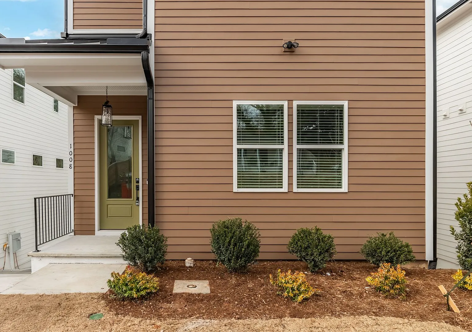 Half-Off 1st Months Rent For Beautiful Custom Home In Durham — Photo 3