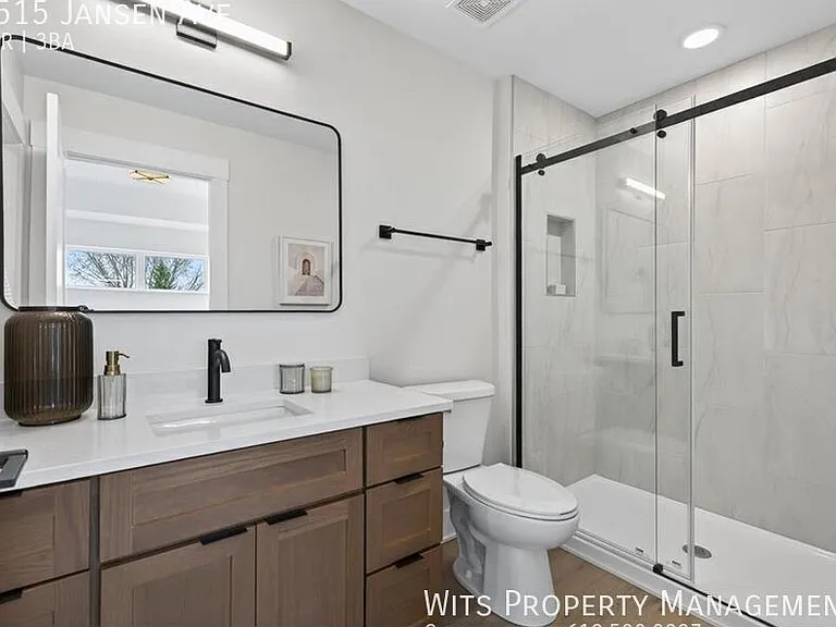 2515 Jansen Ave — Photo 17
