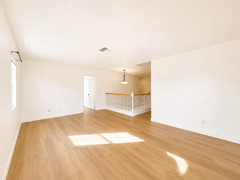 4420 Cloudywing Rd — Photo 33