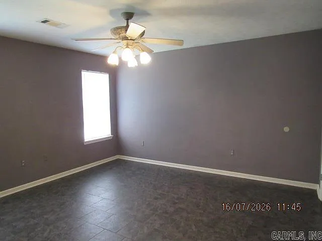 1310 Choate St — Photo 10