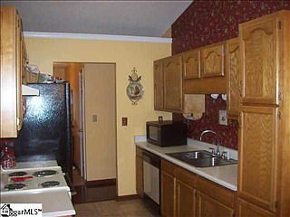 4th image of 110 W Long Creek Ct