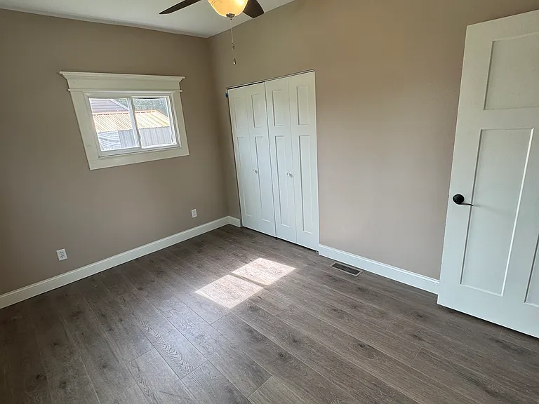 452 W Adams St #1 — Photo 12