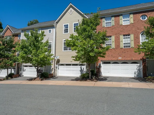 169 Brookwood Dr, Charlottesville, VA 22902