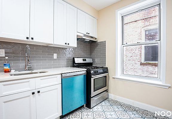 2nd image of 400 Stockholm St #1B