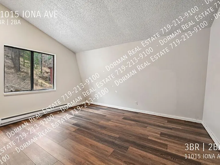 11015 Iona Ave — Photo 15