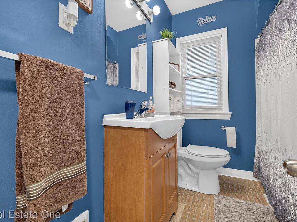 22457 Piper Ave W, photo 20