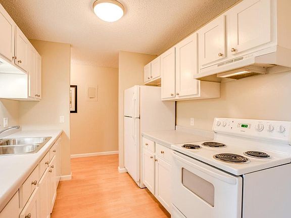 3rd image of 4009 Heritage Hills Dr APT 307