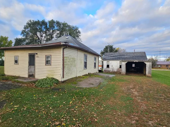 416 Garfield St S, Beardsley, MN 56211