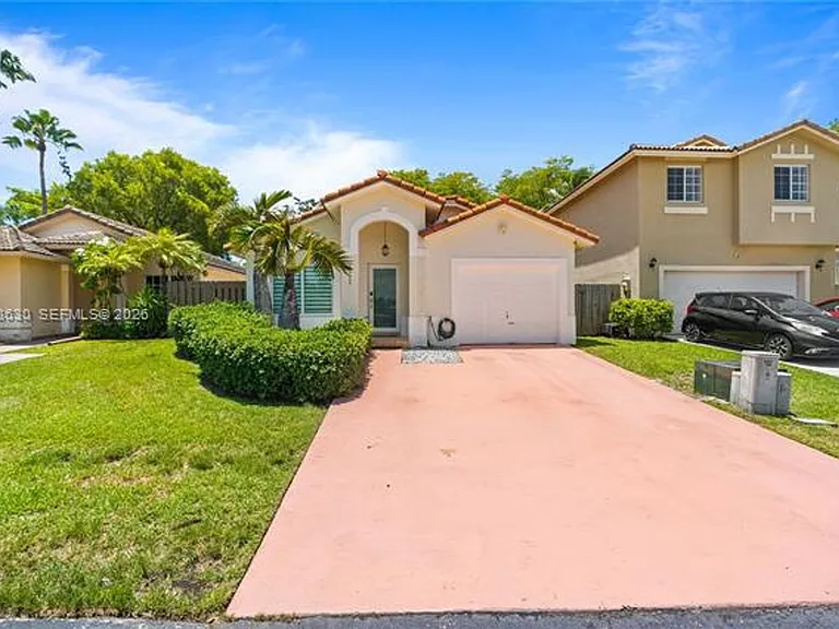 8842 SW 215th Ln #0 — Photo 5