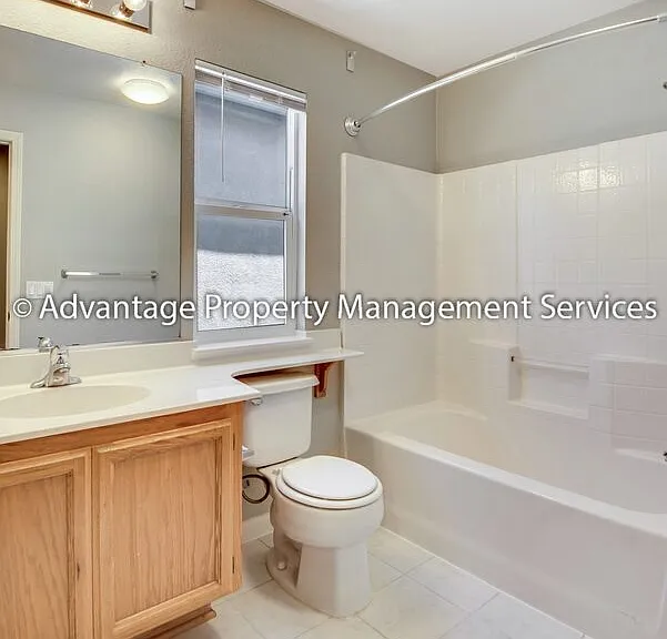 2171 Beech Cmn — Photo 8
