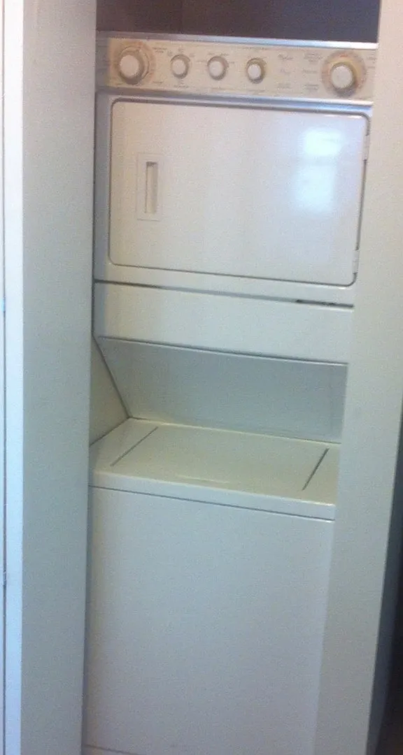Unit Photo - 128 W Water St