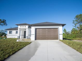 1268 Hillcrest St E, Lehigh Acres, FL 33974