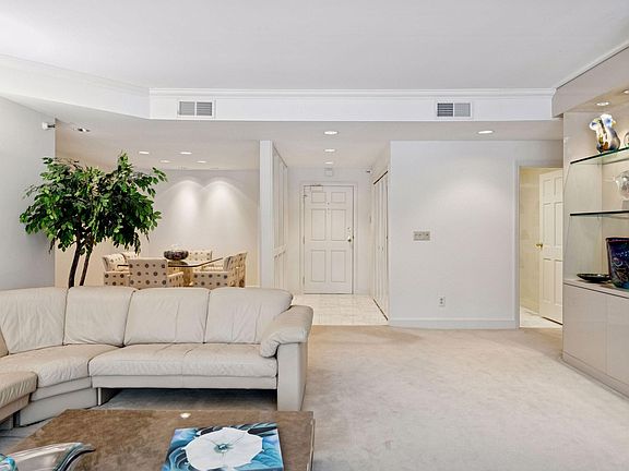 4th image of 12700 Sherwood Pl APT 102