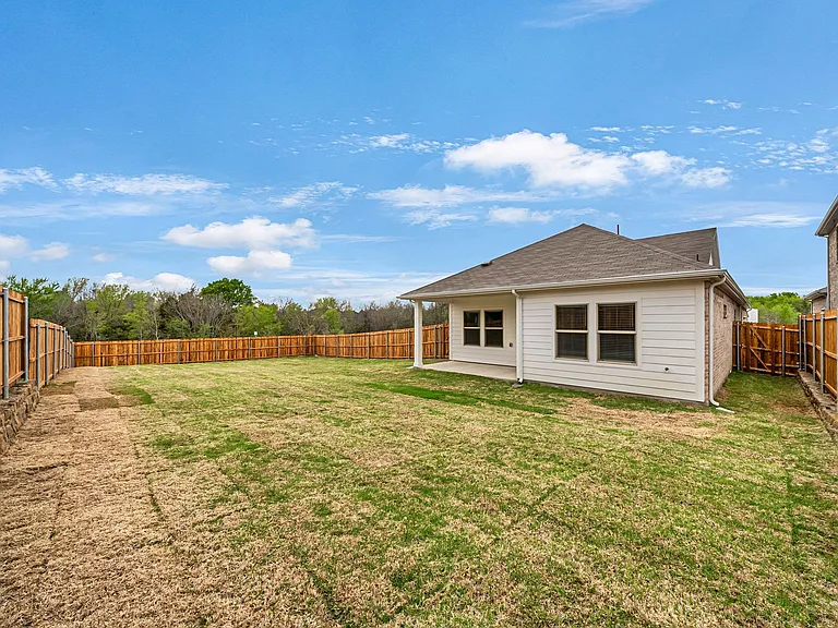 417 Martell Rd — Photo 26