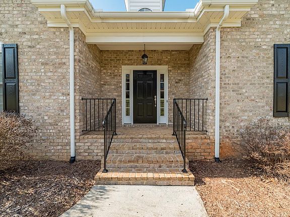 4th image of 1029 Wexford Ct