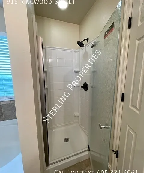 916 Ringwood St — Photo 19