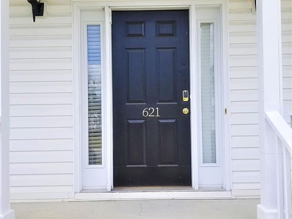 3rd image of 621 Chowning Pl