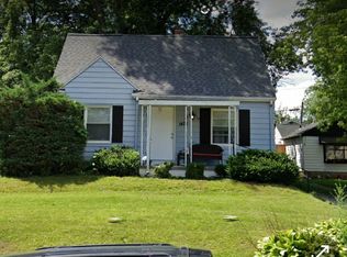 1422 E Lake Ave, Peoria, IL