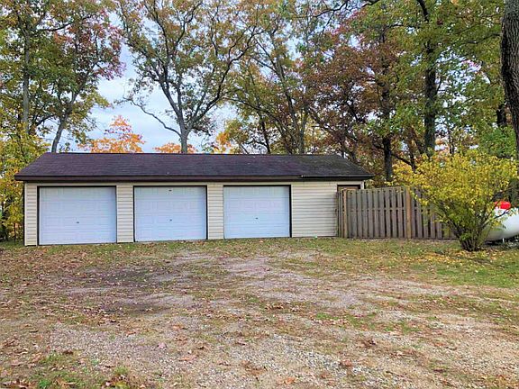 3rd image of 5808 Pear Ave