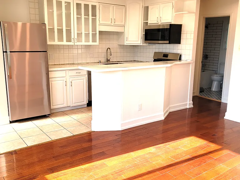 1414 Kansas St #1 — Photo 3