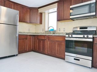 425 N Franklin St, Holbrook, MA 02343
