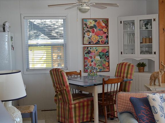 3rd image of 1568 Little Ave