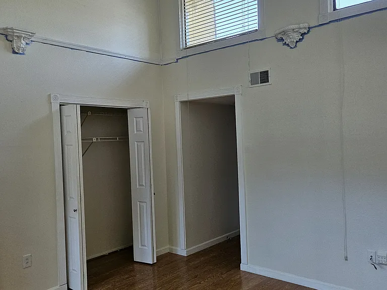 5822 Windhover Dr — Photo 10