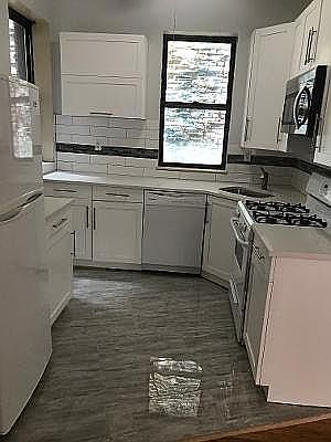 1st image of 103 W 80th St APT 3A