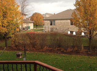 1139 Covington Dr, Lemont, IL 60439