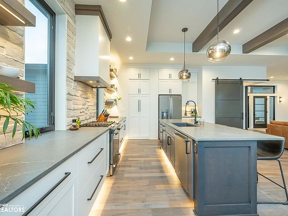3rd image of 2318 N 9th St