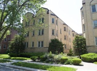417 Wisconsin Ave APT 3W, Oak Park, IL 60302