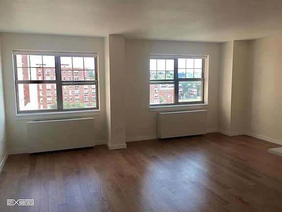 4th image of 7525 153rd St APT 639