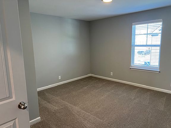 4th image of 3815 Eastwind Dr