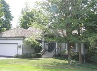400 Fairway Vw, Auburn Township, OH 44023