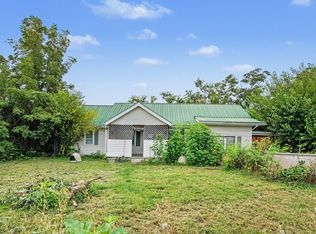 9105 Old Highway 52, Westmoreland, TN 37186