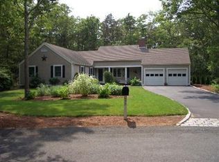 26 The Morgan Circle, Mashpee, MA 02649