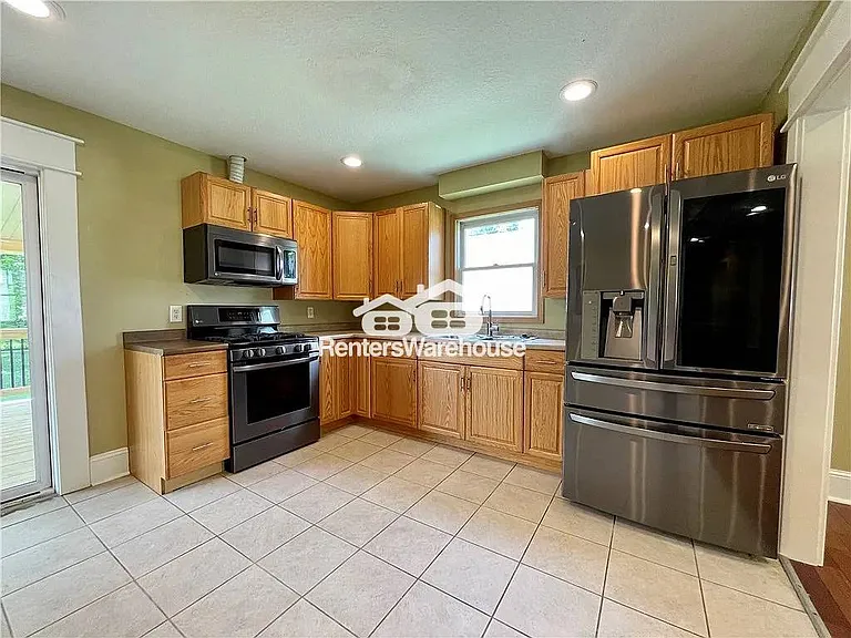 5810 Francis Ave — Photo 11
