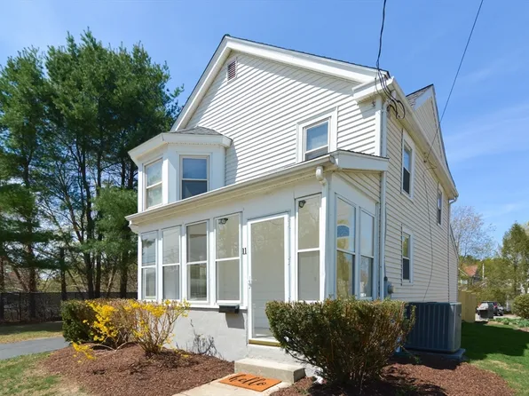 11 South St, Walpole, MA 02081