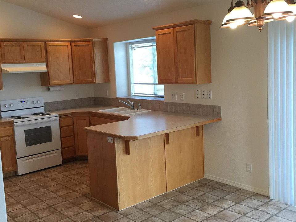 2nd image of 16990 N Thurgood Loop